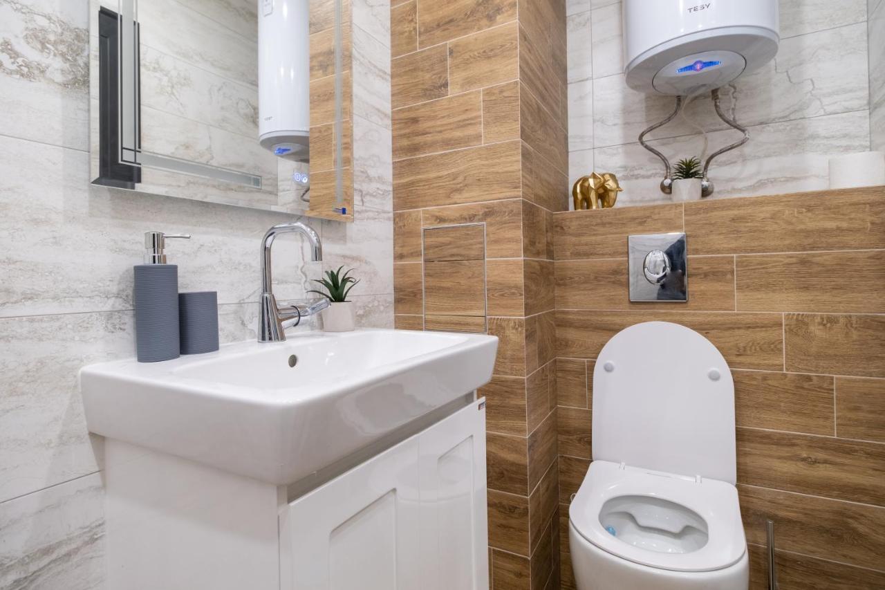 Chic 1Br Apartment With Balcony In Plovdiv Eksteriør billede