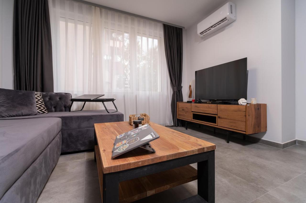 Chic 1Br Apartment With Balcony In Plovdiv Eksteriør billede