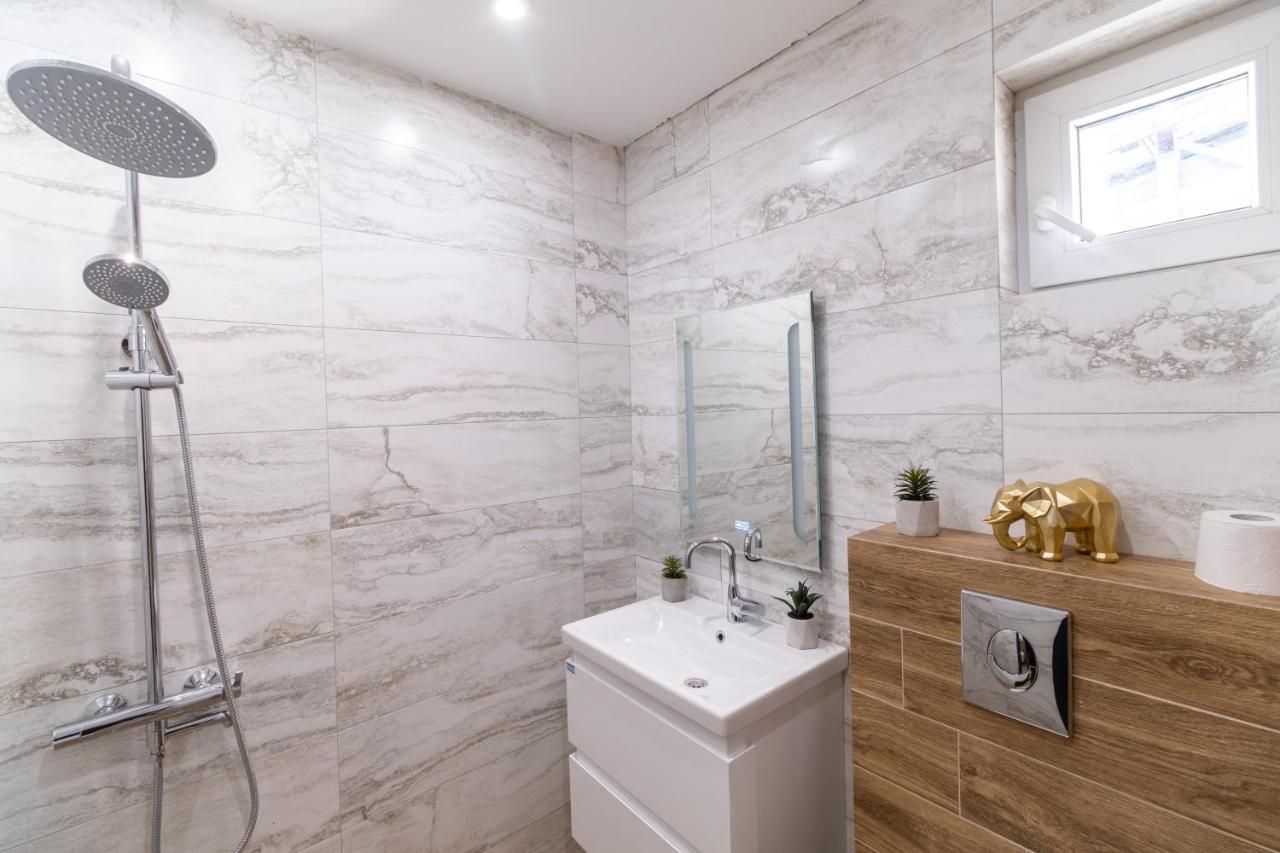 Chic 1Br Apartment With Balcony In Plovdiv Eksteriør billede
