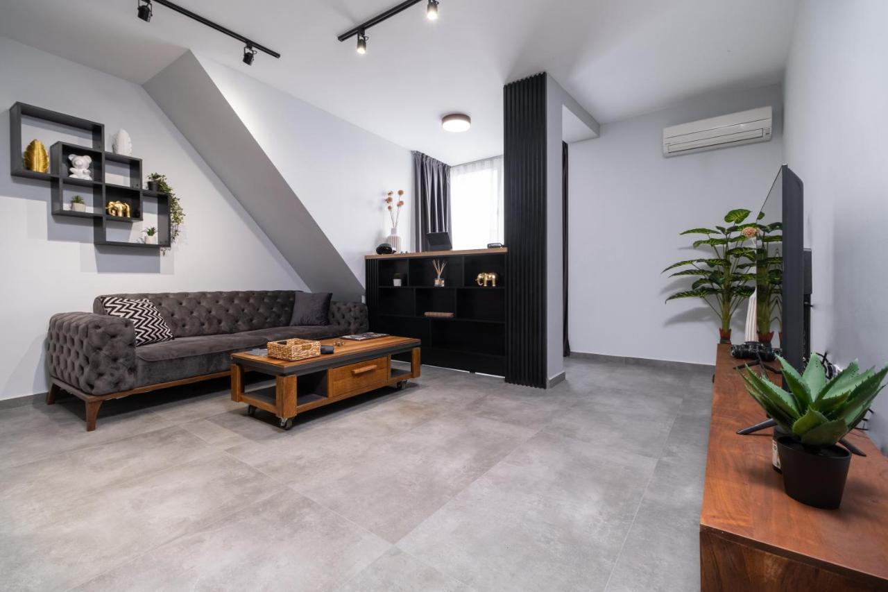 Chic 1Br Apartment With Balcony In Plovdiv Eksteriør billede