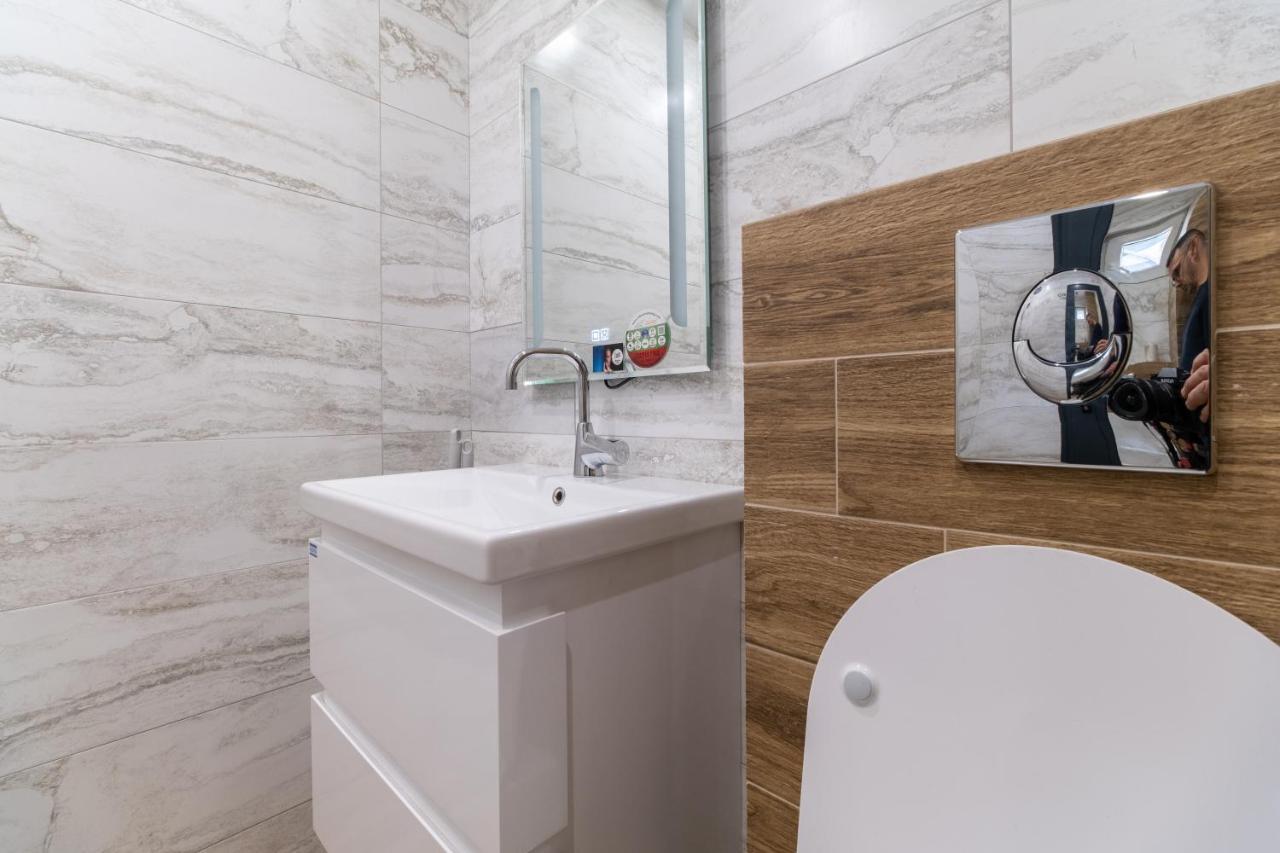 Chic 1Br Apartment With Balcony In Plovdiv Eksteriør billede